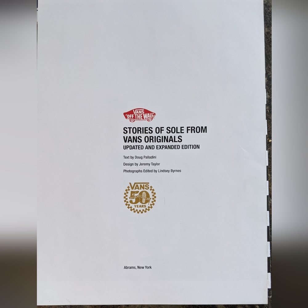 Vans "Off the Wall" Hard cover Book - used - good condition - Picture 7 of 10
